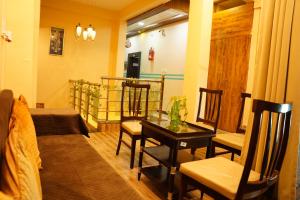 Hotel Mahishmati Palace