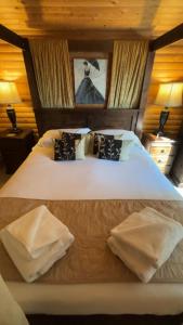 Wild Oats Lodge 11 - Yellowtop Country Park - Hot Tub - Yorkshire