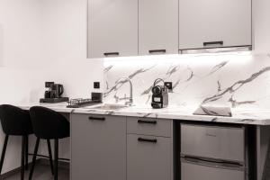 La Boheme modern living