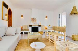 Villa Gabriela 8 pax Punta Prima