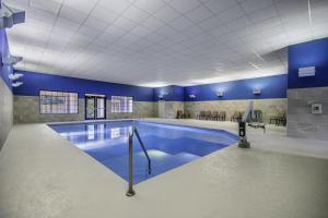 Hampton Inn East Aurora