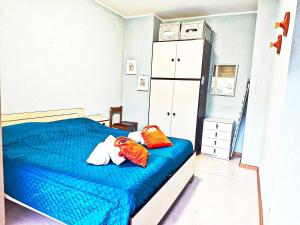 Erma Home in Front of Sea BiancoNero Residence