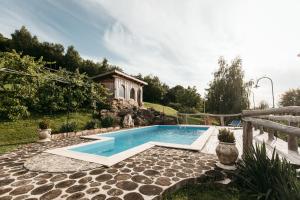 Luxury Rustic Farmhouse Apartment with Pool&Sauna