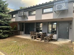 Дворівневі апартаменти на вулиці Білій