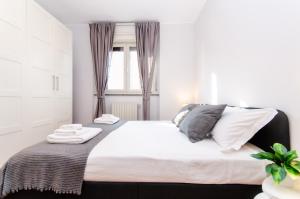 VivimiHome-Norico 2 Bedrooms 2 Bathrooms with Balcony