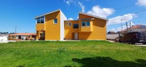 Wake up with the Sea Breeze- House with pool AP1