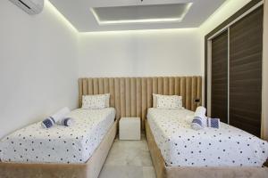 Upscale Apartment Fes Prestigious Champs de Course Area Terrace Parking 3 Bedrooms - Cam