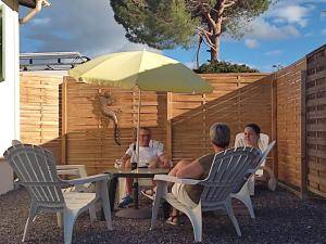 Gîte Prestige avec Terrasse, 3 Chambres, Anduze - API-1-52-540