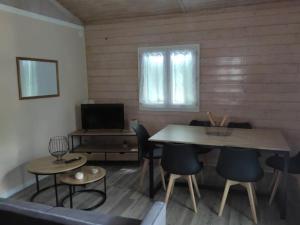 Gîte Prestige avec Terrasse, 3 Chambres, Anduze - API-1-52-540