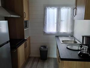 Gîte Prestige avec Terrasse, 3 Chambres, Anduze - API-1-52-540