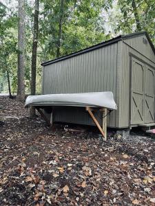 Lakeside Rustic Retreat