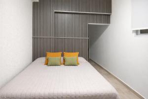 Ana Rent - Monoambientes y departamentos para 2 y 3 en Vicente López a 100 m del tren