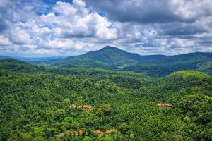 Adis Home - Private Villa With Private Stream in Kalasa