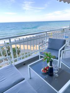 Horizonte 1 Cosy apartment with incredible sea view at first line of Fuengirola Beach