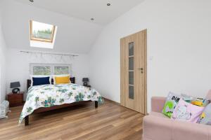 Zaciszny Dom HARALD - Taras & Ogród - Wyspa Wolin by Noclegi Renters