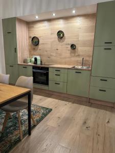 H-36 RESIDENCE - BRIGHT Collection