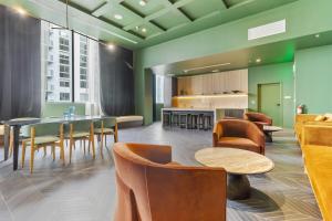 Chic Crosby Condo Miami Worldcenter Downtown