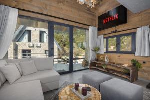 LF Parnassos Chalet