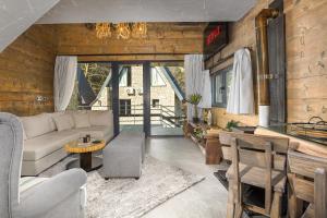 LF Parnassos Chalet