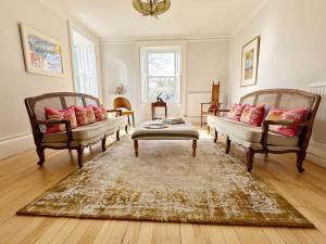 Rosebank House - 12 Guests, 6 Ensuite Bedrooms, EV point, Games Rooms, Wood Burner, Pet Friendly!