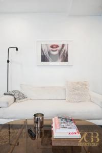 Stylish 1BR in Prime SoHo