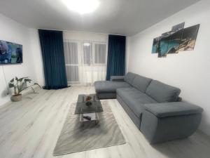 Twins Apartments
