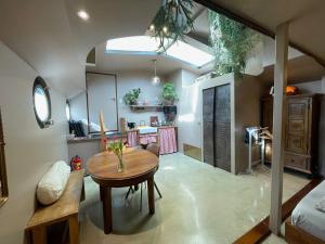 Houseboat Tante Piet