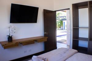 Golden Shore Villa in Tamarindo