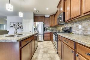 Upscale 55 and Retreat! 4 Mi to Golf Club of Estrella