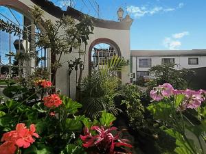 Estudio Privado Cerca Escuela Cadetes y Centro Mayor