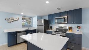 Sea Spray - Premium Location Downtown, Gulf Views!