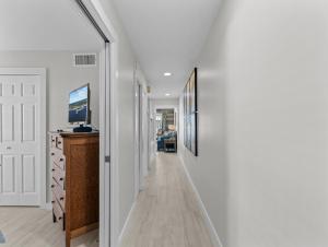 Island Place 101 Dreamy Condo with Pool! Rebuilt!