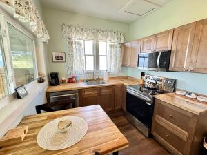 Eva Maes Waterfront Cottage Cedar Key Amazing View