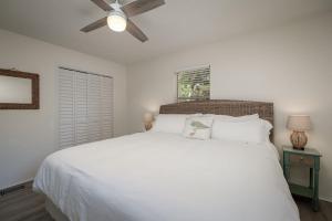 Waterfront Cottages with Sunsets, Kayaks Included!