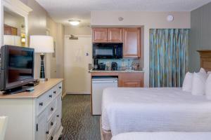 Beach Bum Haven 4th Flr Oceanfront with Breakfast