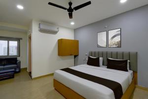 Hotel V CHECK INN