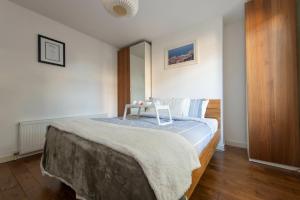 Modern 1BDR Near Stratford Station and Westfield