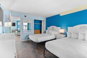 Ocean View Suite: Includes Hot Breakfast 15th Flr