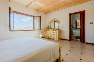 GuestHost - Al Corbezzolo Villa with Parking img10