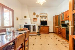 GuestHost - Al Corbezzolo Villa with Parking img7