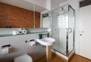 Private Double Room with Bathroom in Warehouse Style Building in Shoreditch