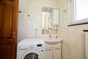 Dalmatian Dream Komarna