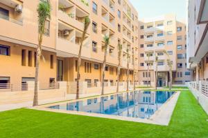 26 - Modern Pool Apartment, Free Parking, M Avenue