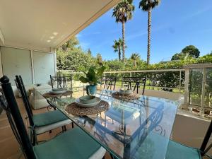 Le Casta Spacious terrace 2 min to beaches