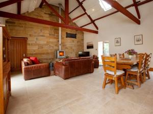 3 Bed in Chop Gate G0110