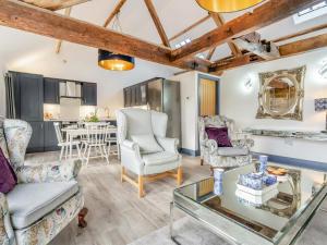 1 Bed in Chop Gate oc-93101
