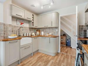 3 Bed in Seaview oc-94257