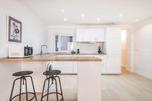 Spacious and modern gem in the center REMS