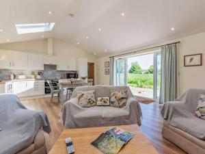 2 Bed in Owslebury 77384