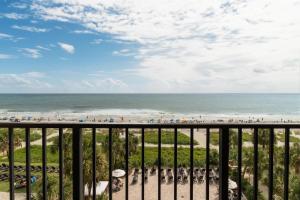 Sunrise and Sunset Views: 4th Floor Palms Suite